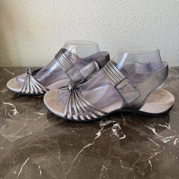 Vionic Talulah Pewter Metallic Sandals Size 8 Adjustable Arch Support Gray - Picture 2 of 7